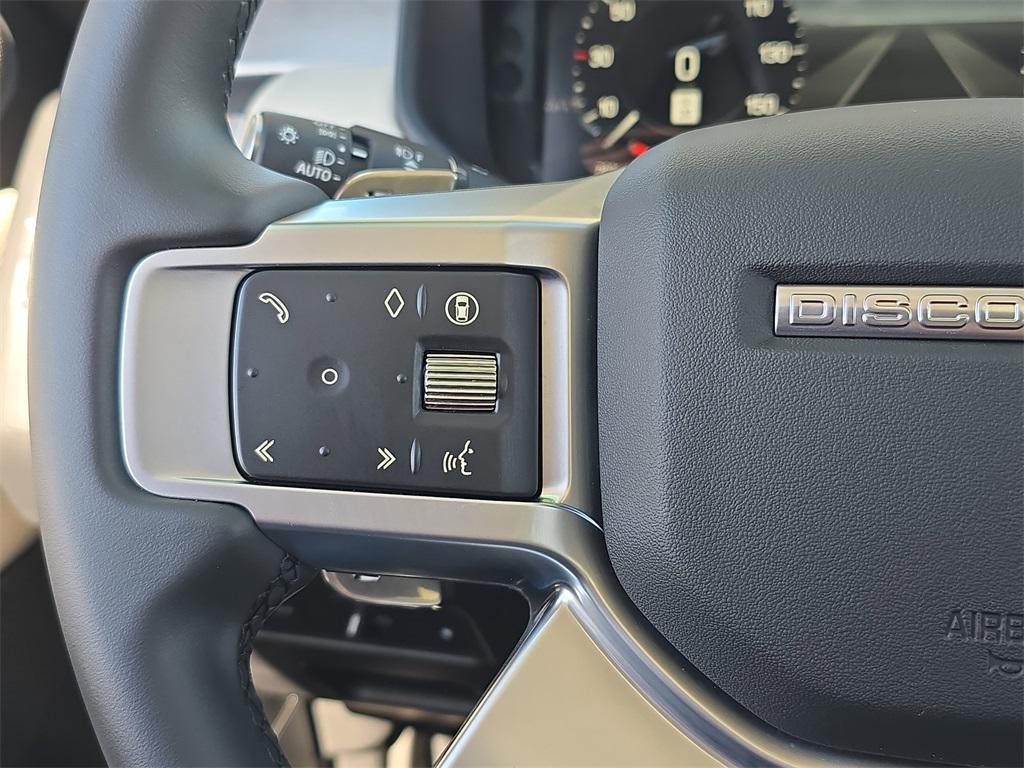 used 2025 Land Rover Discovery car, priced at $60,990