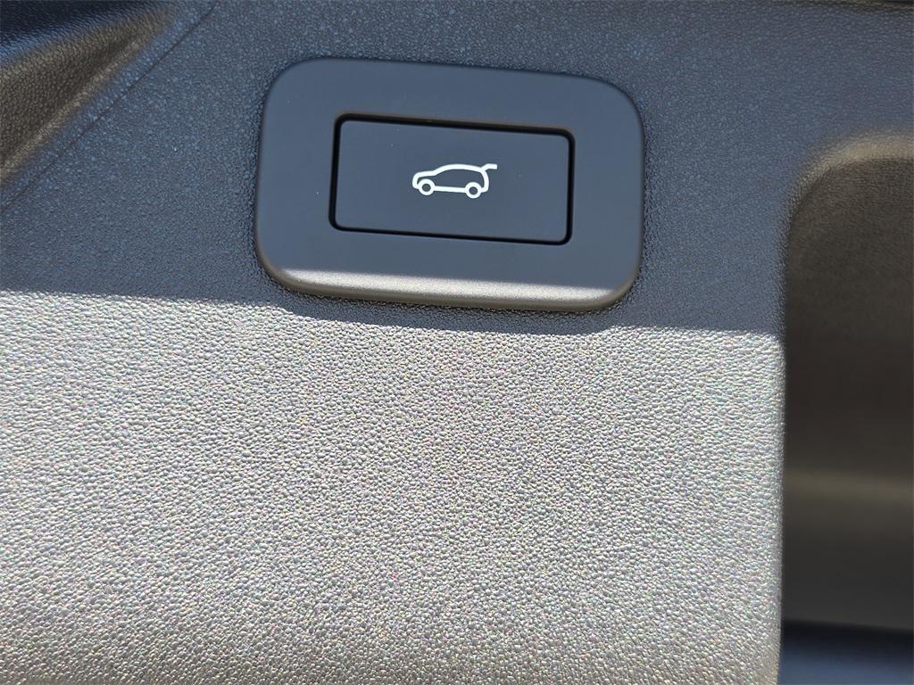 new 2025 Land Rover Discovery Sport car, priced at $55,138