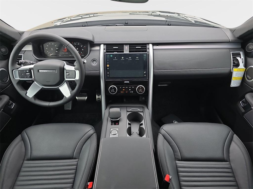 new 2025 Land Rover Discovery car, priced at $76,718