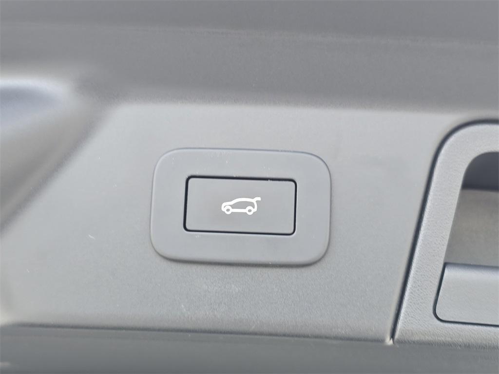 used 2023 Land Rover Range Rover Velar car, priced at $43,440
