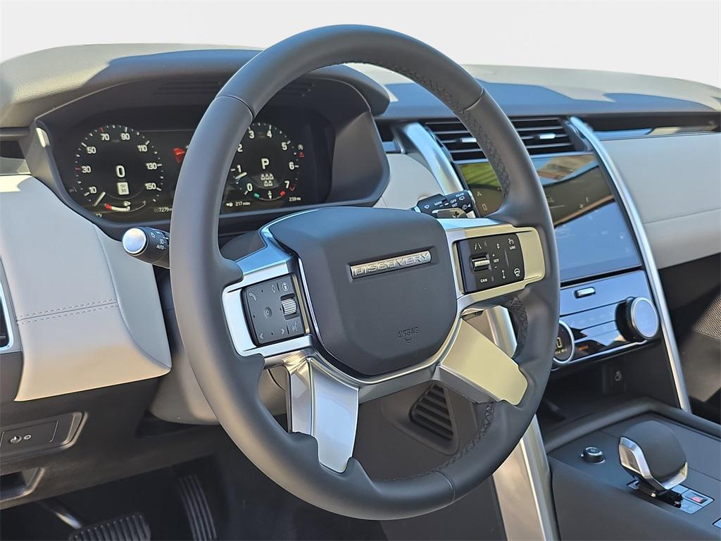 used 2025 Land Rover Discovery car, priced at $52,790