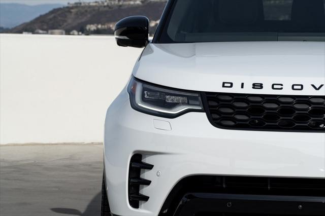 new 2025 Land Rover Discovery car, priced at $76,728