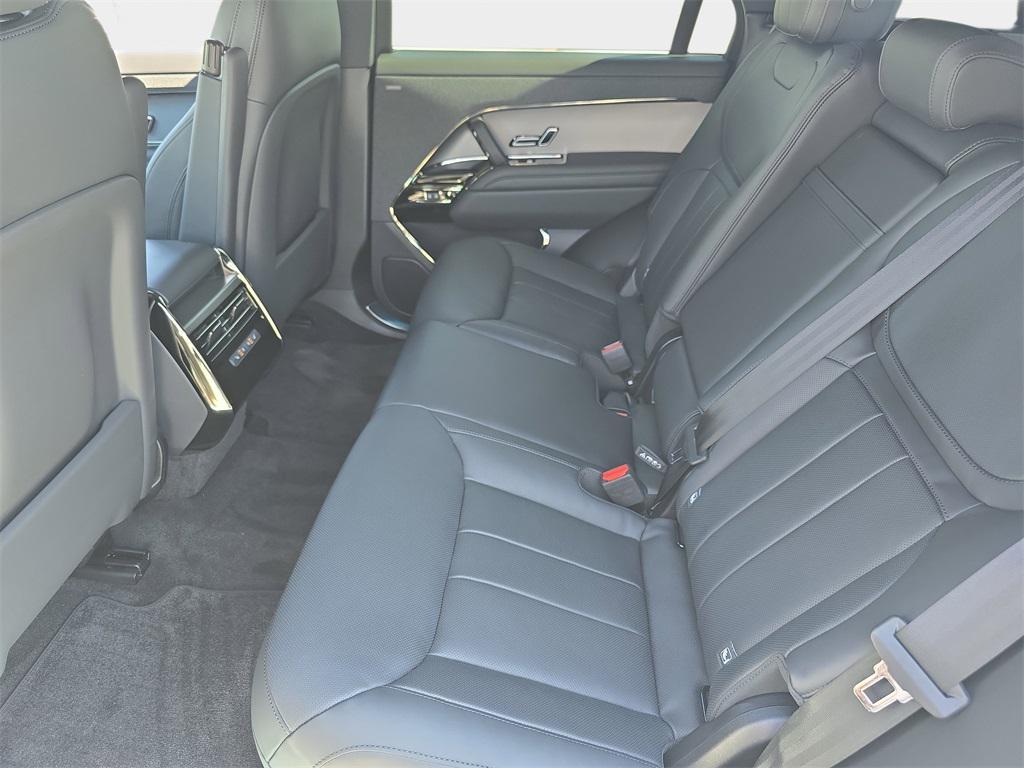 new 2025 Land Rover Range Rover Sport car
