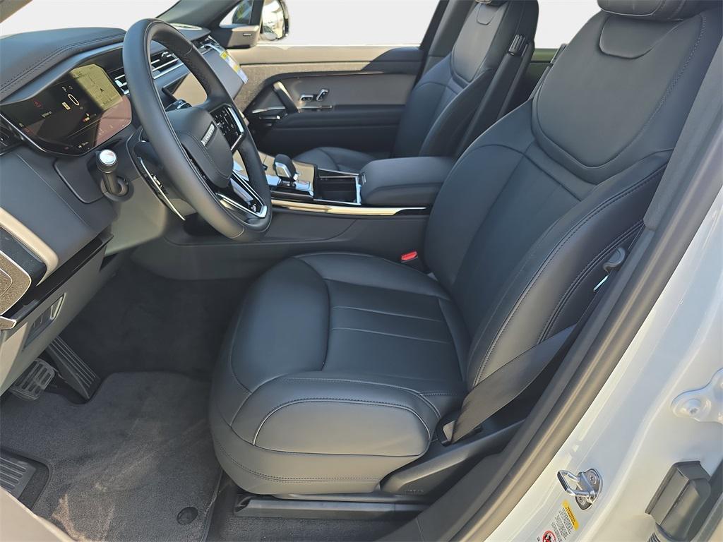 new 2025 Land Rover Range Rover Sport car