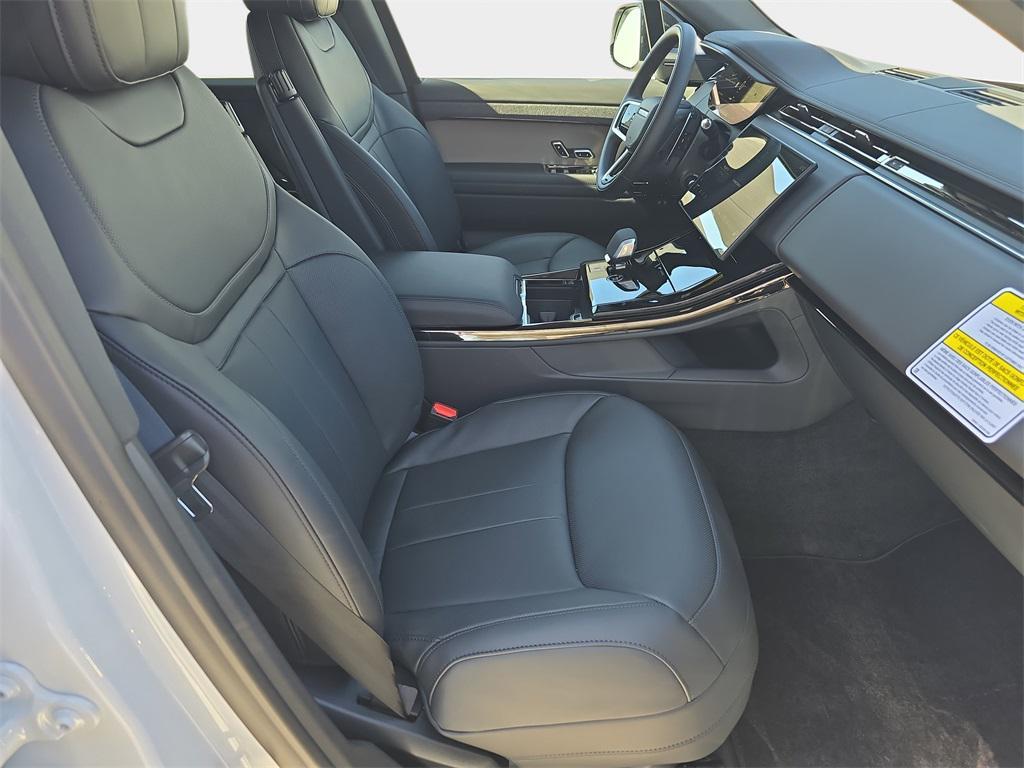 new 2025 Land Rover Range Rover Sport car