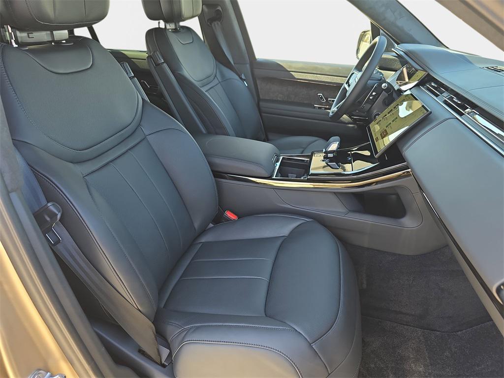 new 2025 Land Rover Range Rover Sport car, priced at $146,955