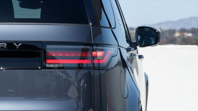 new 2024 Land Rover Discovery car, priced at $69,208