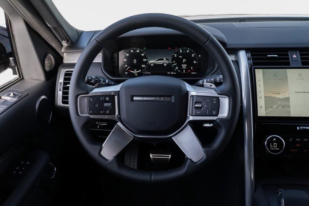 used 2025 Land Rover Discovery car, priced at $60,998
