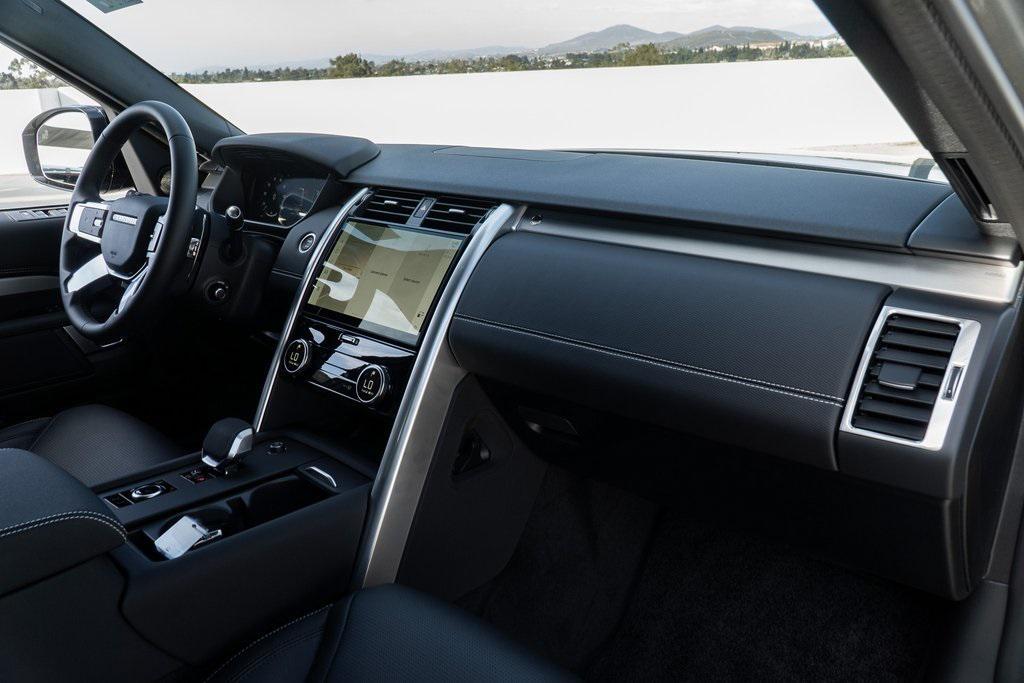 used 2025 Land Rover Discovery car, priced at $61,990