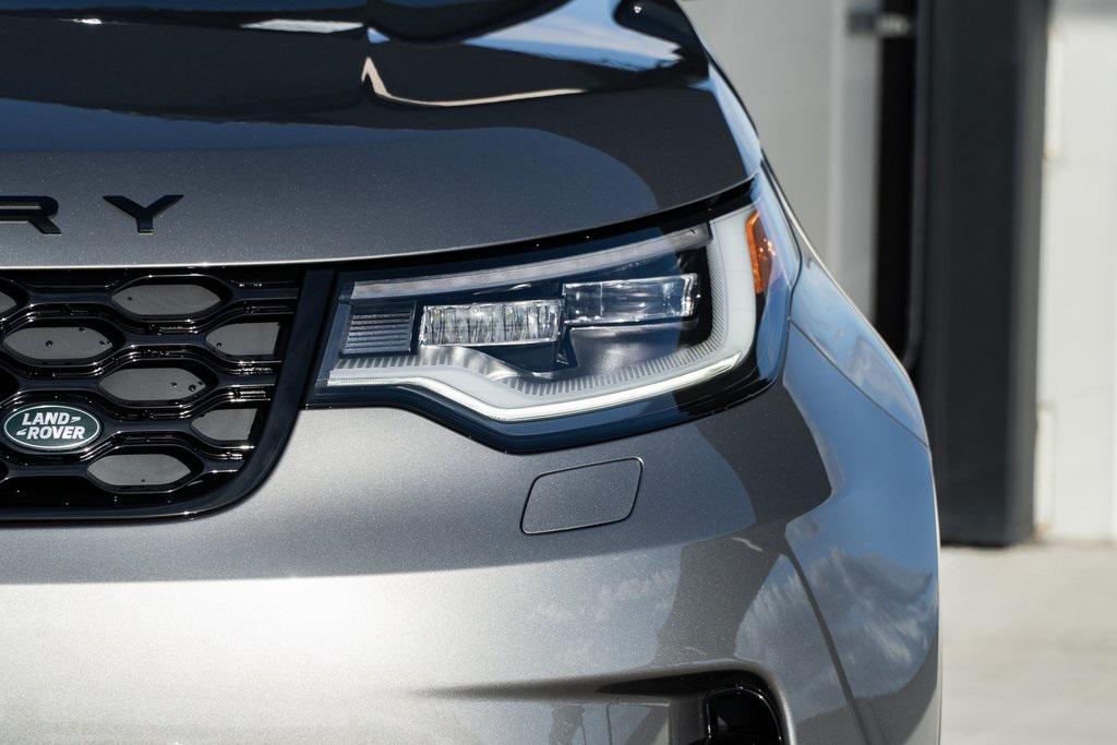 used 2025 Land Rover Discovery car, priced at $61,990