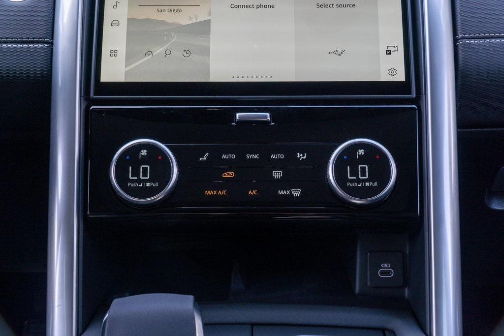 used 2025 Land Rover Discovery car, priced at $61,990