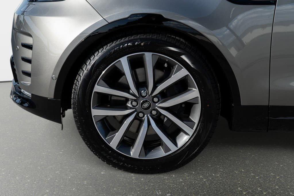 used 2025 Land Rover Discovery car, priced at $60,998