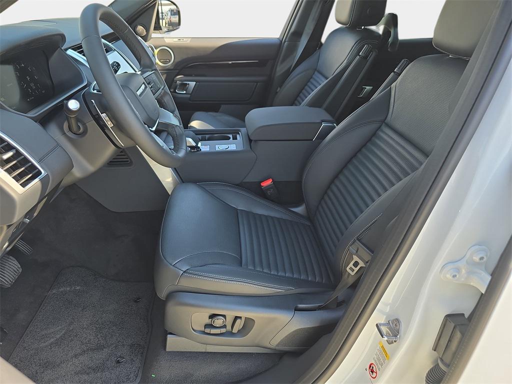 new 2025 Land Rover Discovery car, priced at $66,343