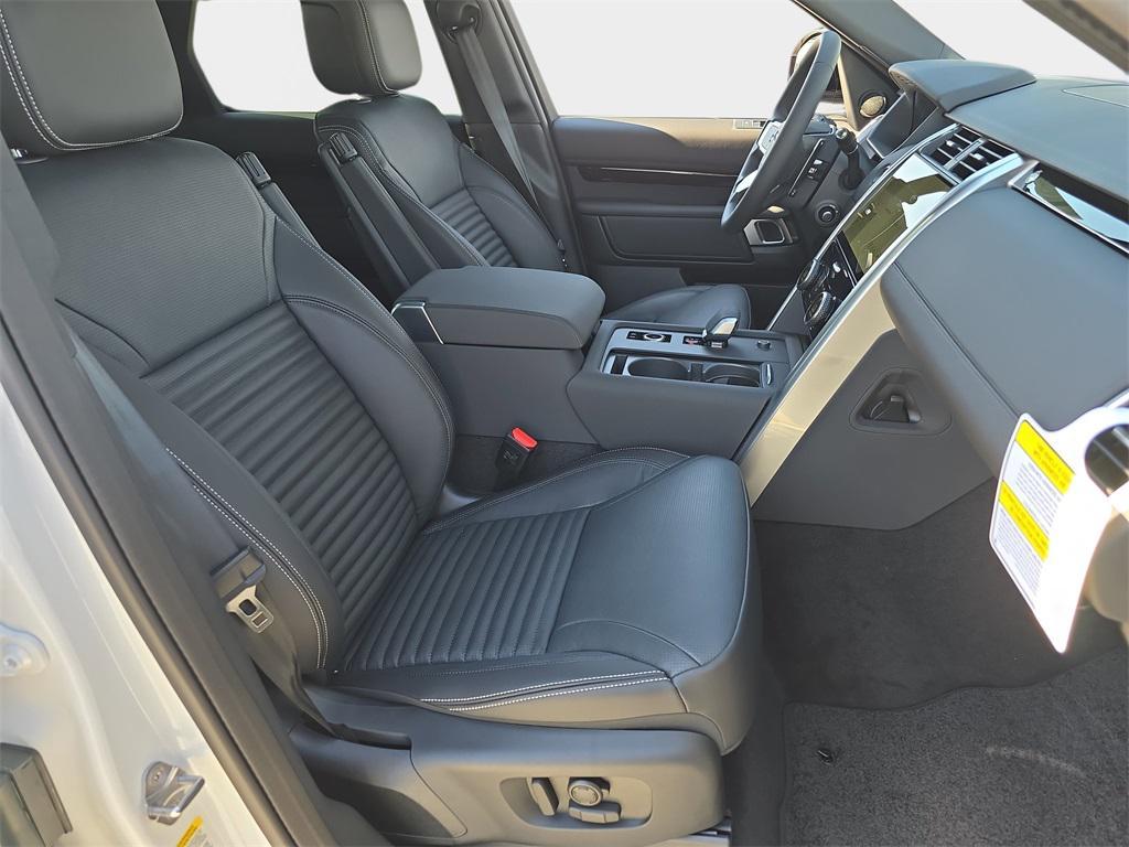 new 2025 Land Rover Discovery car, priced at $66,343