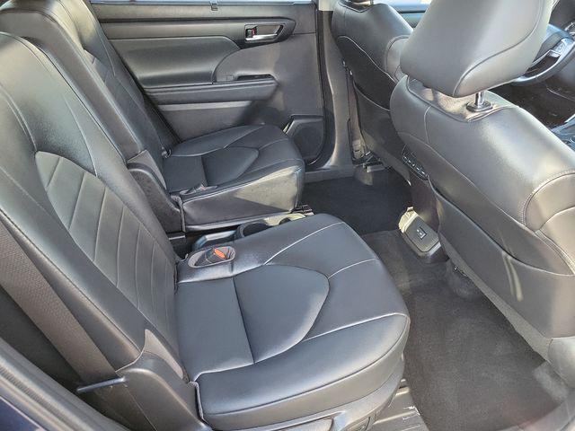 used 2022 Toyota Highlander car, priced at $35,988