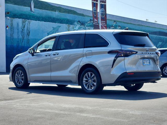 used 2023 Toyota Sienna car, priced at $39,988