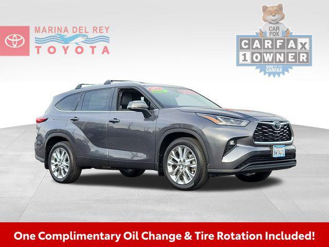 used 2021 Toyota Highlander car, priced at $35,988