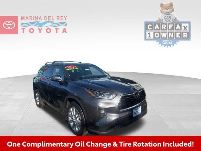 used 2021 Toyota Highlander car, priced at $37,988