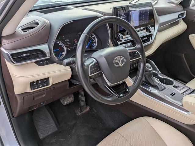 used 2021 Toyota Highlander Hybrid car, priced at $35,904