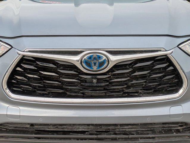 used 2021 Toyota Highlander Hybrid car, priced at $35,904