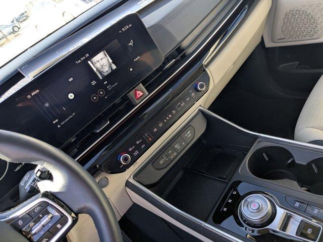 used 2025 Kia Carnival Hybrid car, priced at $47,270