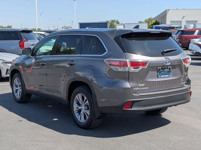 used 2015 Toyota Highlander car, priced at $14,899