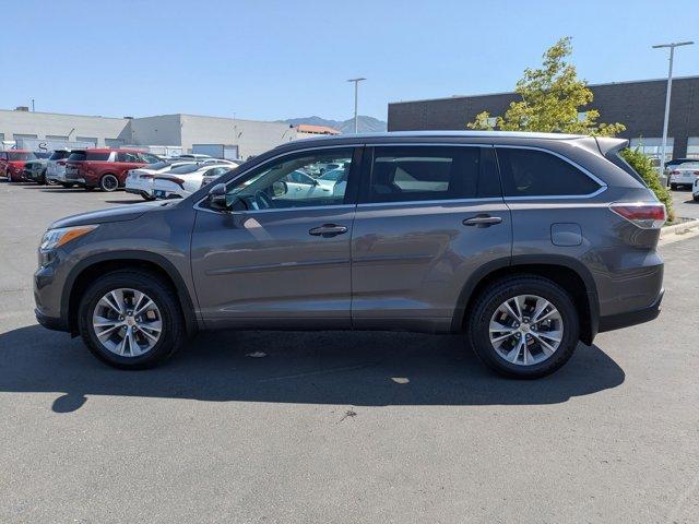 used 2015 Toyota Highlander car, priced at $14,899