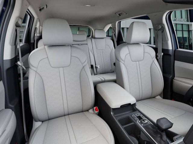 new 2025 Kia Sorento car, priced at $37,656