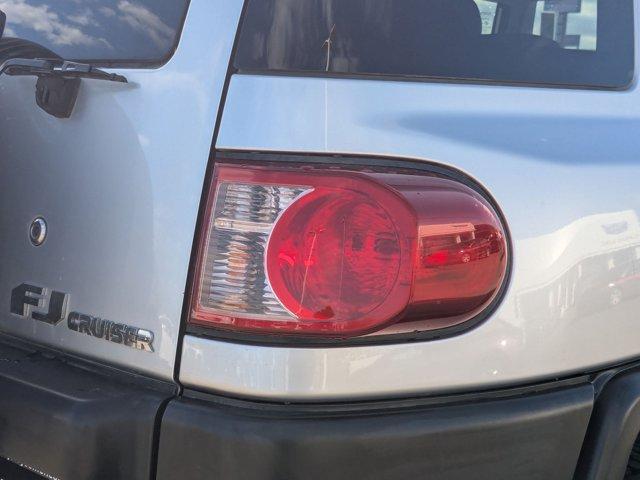 used 2007 Toyota FJ Cruiser car, priced at $14,700