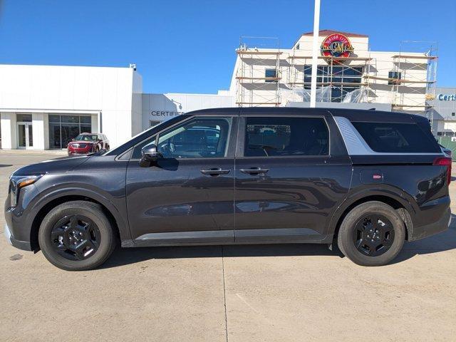 used 2025 Kia Carnival car, priced at $34,986