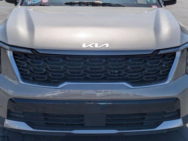 used 2025 Kia Sorento Plug-In Hybrid car, priced at $40,697