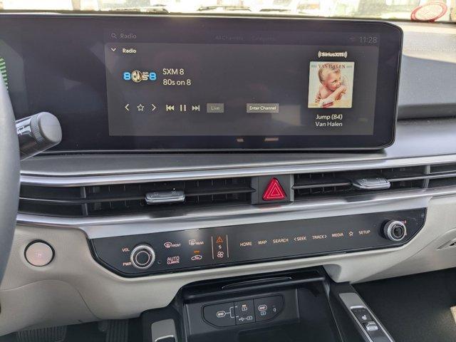 used 2025 Kia Sorento Plug-In Hybrid car, priced at $40,697