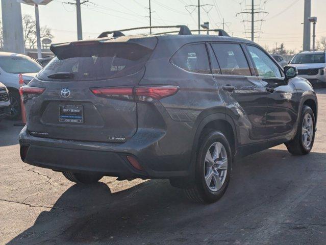 used 2022 Toyota Highlander car, priced at $33,046