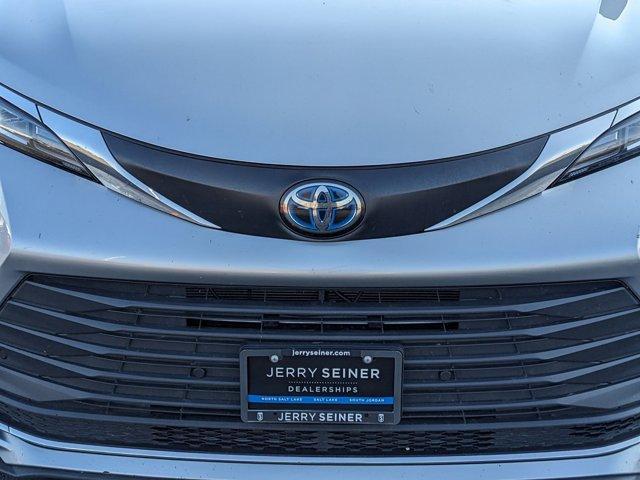 used 2021 Toyota Sienna car, priced at $31,005