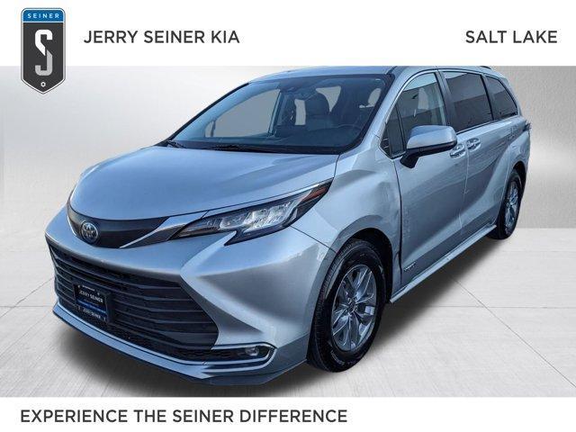 used 2021 Toyota Sienna car, priced at $31,005