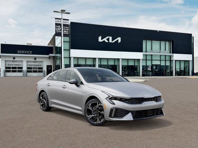 new 2025 Kia K5 car, priced at $30,017