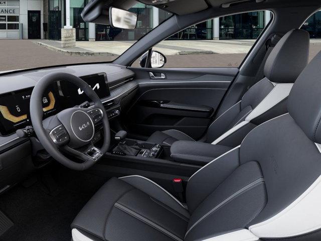 new 2025 Kia K5 car, priced at $30,017