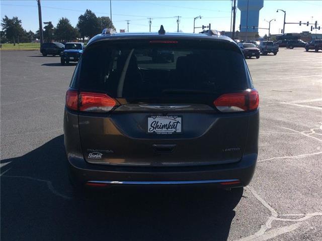 used 2020 Chrysler Pacifica car, priced at $19,995