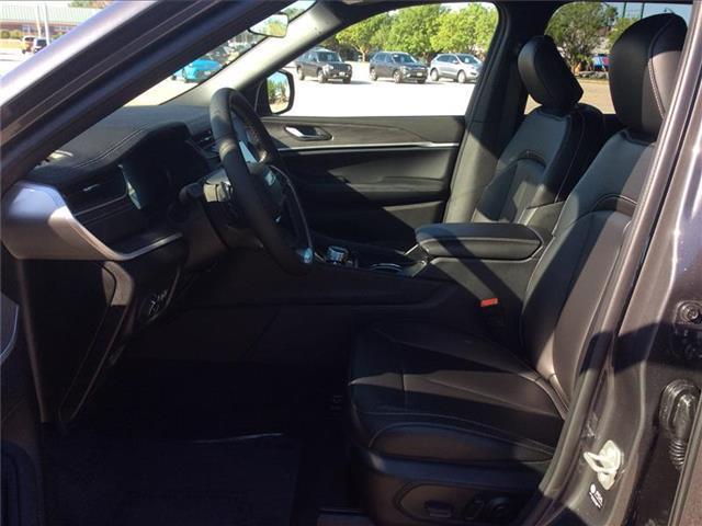 new 2025 Jeep Grand Cherokee L car, priced at $49,495