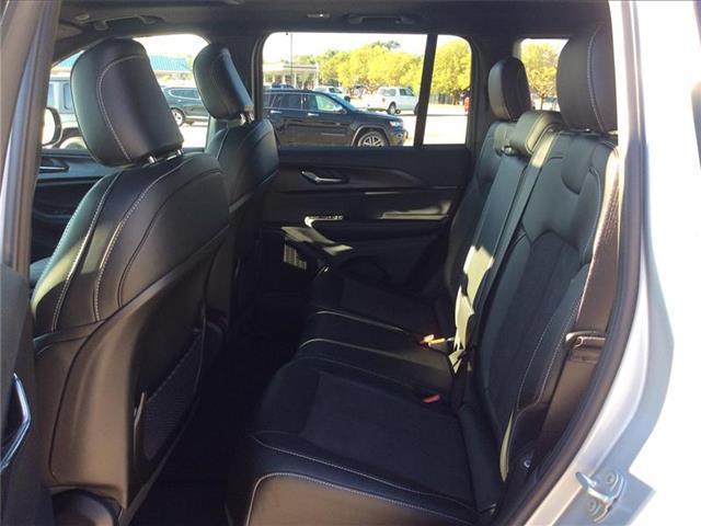 new 2025 Jeep Grand Cherokee car, priced at $46,730