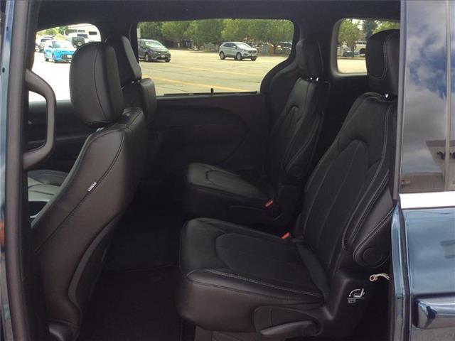 new 2025 Chrysler Pacifica car, priced at $46,220