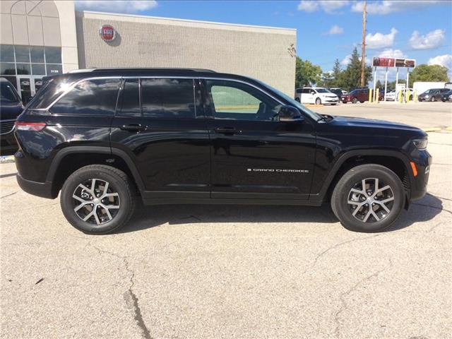new 2025 Jeep Grand Cherokee car, priced at $47,495
