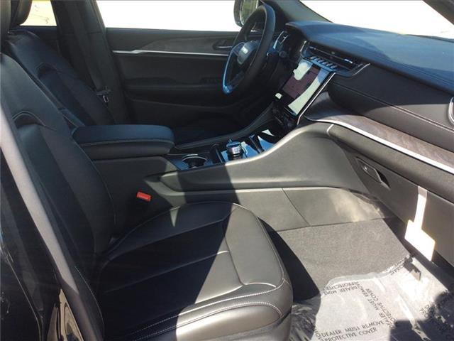 new 2025 Jeep Grand Cherokee car, priced at $47,495