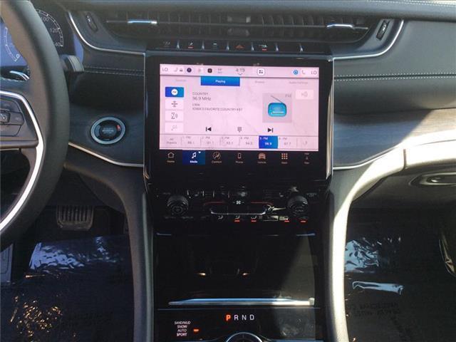 new 2025 Jeep Grand Cherokee car, priced at $47,495