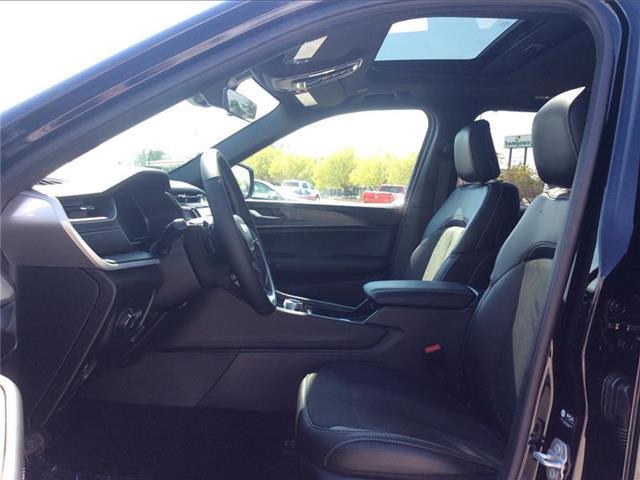 new 2025 Jeep Grand Cherokee car, priced at $46,730