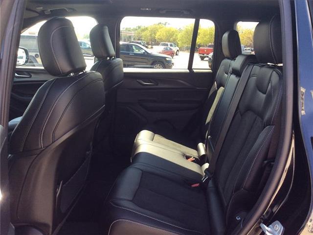 new 2025 Jeep Grand Cherokee car, priced at $46,730