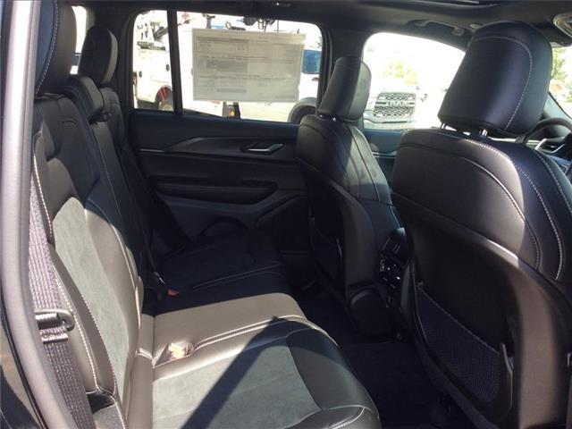 new 2025 Jeep Grand Cherokee car, priced at $46,730