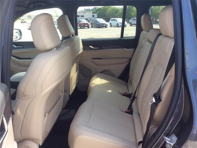 new 2025 Jeep Grand Cherokee car, priced at $47,495