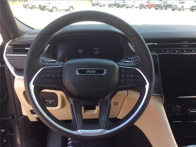 new 2025 Jeep Grand Cherokee car, priced at $47,495