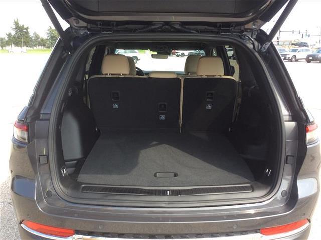 new 2025 Jeep Grand Cherokee car, priced at $47,495